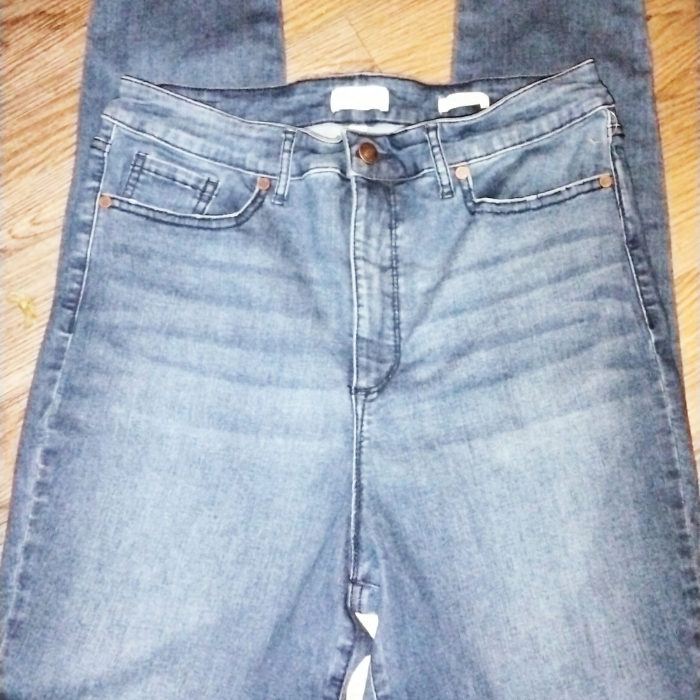 NWOTs Sofia Vergara* Skinny Jeans
